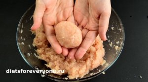 Котлеты на пару в мультиварке-скороварке - сытное диетическое блюдо