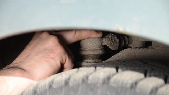 Осмотр подвески автомобиля без инструментов смотреть онлайн