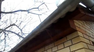 Как прочистить слив с крыши и очистка стоков приспособа