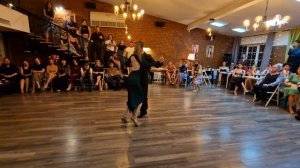 Максим Урбанович и Екатерина Хлызова, выступление на милонге Sentimental, Москва, 8 июня 2023 г.