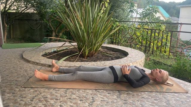 Полное дыхание в йоге. Правильное дыхание. Урок 6 смотреть онлайн