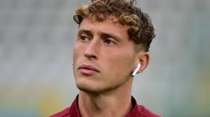 Мергим Войвода читает игру соперника