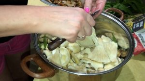 Грибы грузди соленые с папоротником. Потрясающе хрустящие и вкусные грибы! Старинный рецепт!