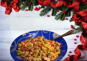 Вкусный, сочный крабовый салат за 5 минут. Ничего варить не надо