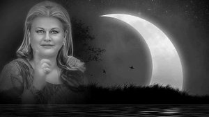 "Черный ворон" -- Ирина Муравьева.
