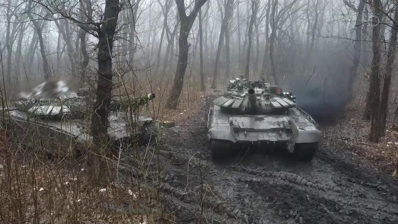 В ходе СВО российские танкисты уничтожают бронетехнику и живую силу противника