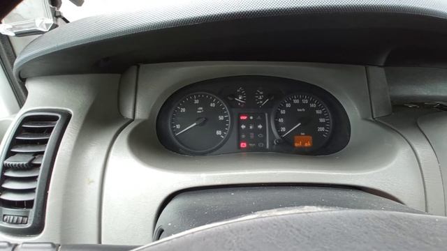 #1 Opel Vivaro 1.9 DTI- problem z odpaleniem silnika смотреть онлайн