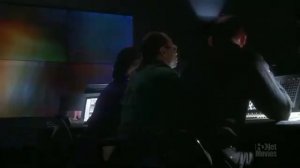 Отрывок "Хвост вертит собакой"