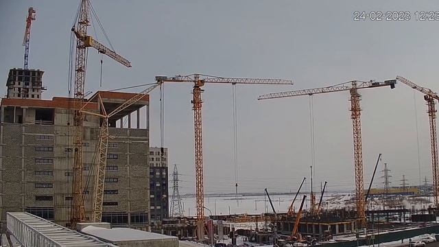 ЖК "Звездный". СТРОЙКА в Тюмени. РАБОТА кранов.