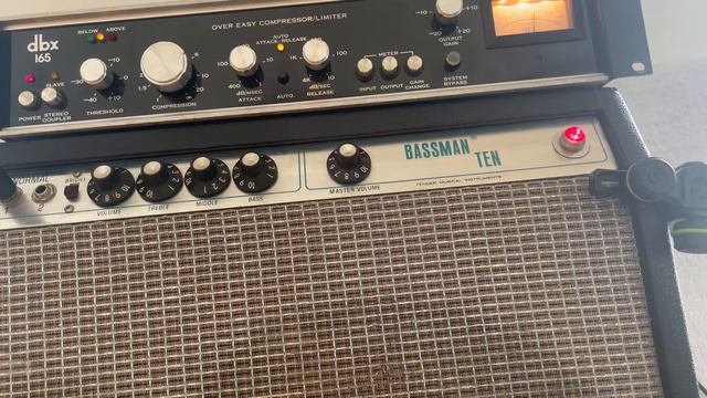 Fender Bassman Ten смотреть онлайн