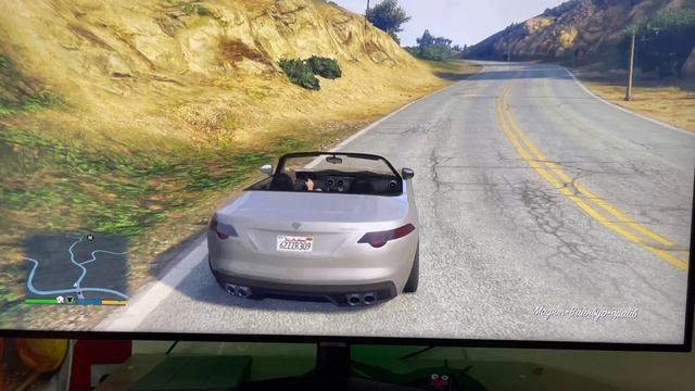 GTA 5 Тревор Филипс уходит от погони