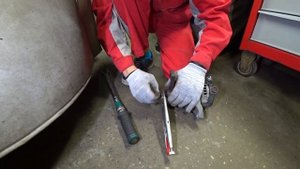 Camry 50 2.5 234000км. Замена обгонной муфты генератора.