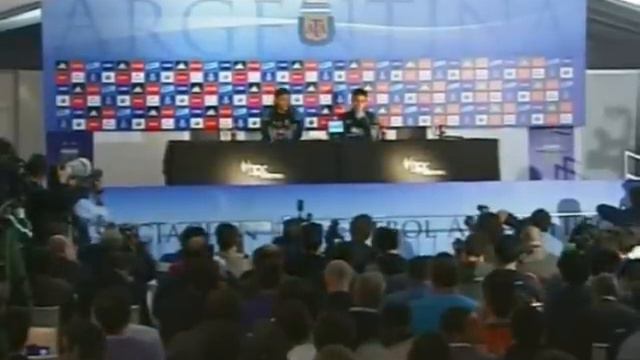 FIFA World Cup 2010 - Maradona puts squad through paces смотреть онлайн