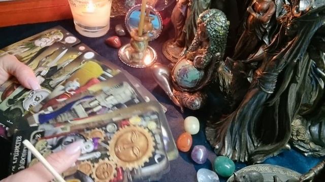 КАКИЕ ПЛАНЫ У ВАШЕГО ВРАГА НА ВАС ????? смотреть онлайн