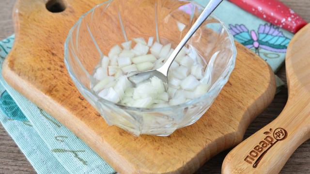 Селедка под шубой с консервой