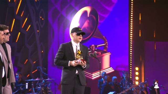 Bizarrap Featuring Quevedo | Mejor Canción Urbana смотреть онлайн