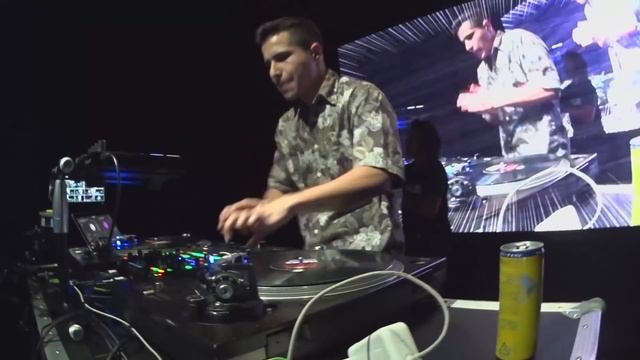 DJ BYTE - RED BULL THRE3STYLE (CLASIFICACION TOKYO 2015) смотреть онлайн