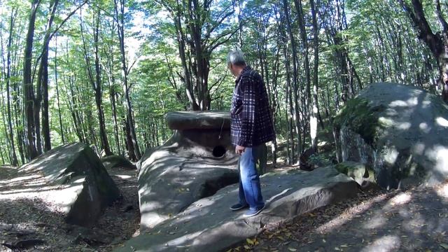 Самый большой Дольмен. Пригородный. Туапсе. смотреть онлайн