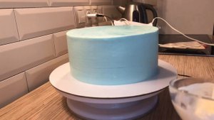 Как сделать шоколадные брызги на торте