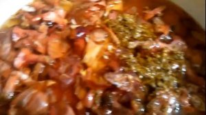 Мясо в луковой шелухе