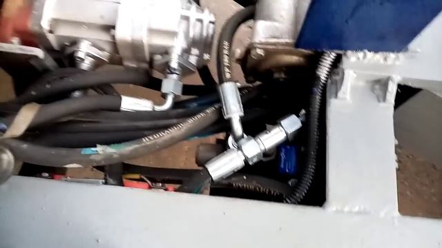 ЧУДО ТРАКТОР ДОСТУПНЫЙ ВСЕМ!!!! МИНИ-ТРАКТОР НА ГИДРОХОДУ смотреть онлайн