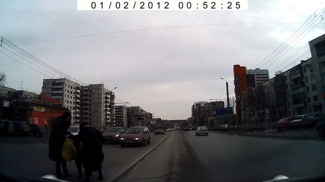 Пешеход VS Десятка (2013-04-04) смотреть онлайн