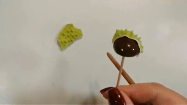 Брошь с каштаном - промо смотреть онлайн