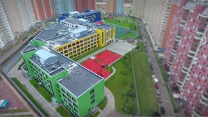 Самая большая школа России открылась в московской Некрасовке
