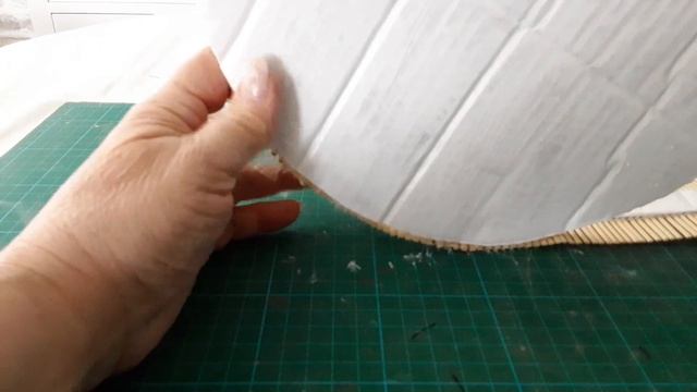 DIY светящийся столик из СОЛОМЕННОЙ ШТОРКИ и КРУТЯЩЕЙСЯ ДОСКИ смотреть онлайн