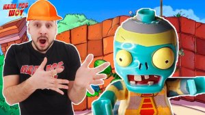 ЗОМБИ ПРОТИВ РАСТЕНИЙ: АТАКА НА СТРОЙКЕ! ПАПА РОБ ИГРАЕТ В PLANTS VS ZOMBIES НА КРЫШЕ! 13+