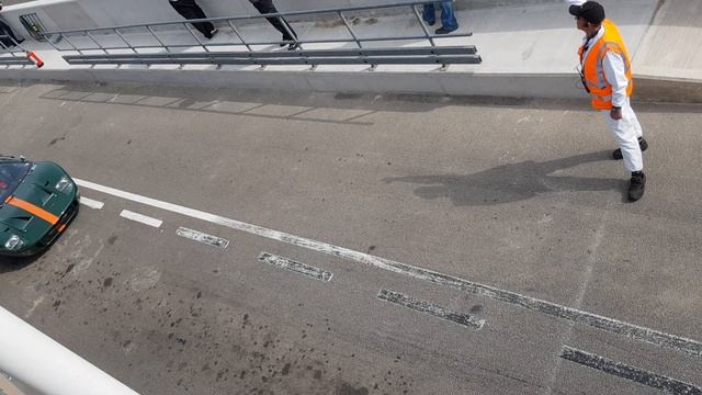 V8 testing at Goodwood смотреть онлайн