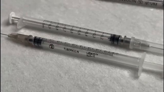 Отличия инсулинового шприца от туберкулинового. #МедРасходка #отличияшприцов #шприцы #инсулин смотреть онлайн