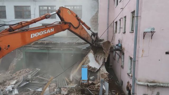 Демонтаж административных зданий завода "Уралкабель". смотреть онлайн