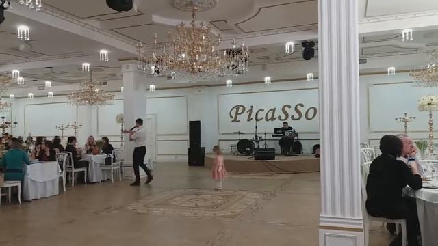 Супер массажист Елена Малахова смотреть онлайн