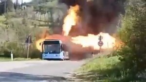 как горит электробус