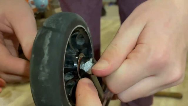 Как закрутить переднее колесо на трюковом самокате смотреть онлайн