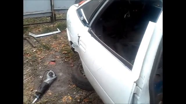 Открывание задней двери на Opel Vectra A. заклинило дверь смотреть онлайн