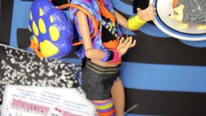 Обзор набора кукол Клодин и Хоулин Вульф - clawdeen and howleen wolf with pet Cushion.