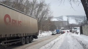 Гилик тянет фуру