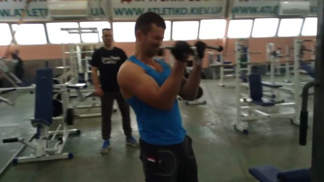 Делаем бицепс на блоке, тяжело, а что сделать!!! смотреть онлайн