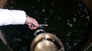 Глубокая чистка от порч под непроглядами , зеркалами и врагов.