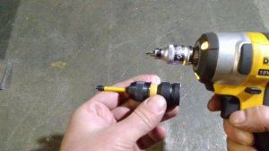 DEWALT DT7508 Адаптер для ударных гайковертов 1/4”F - 1/2”F сомнительная покупка