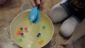 плавающий пластилин?/играем с Машей