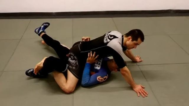 Leglock von mount position. Болевой на стопу из позиции "маунт" смотреть онлайн