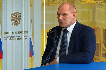 «Визави с миром». Александр Карелин: Деньги должны хлынуть в экономику России