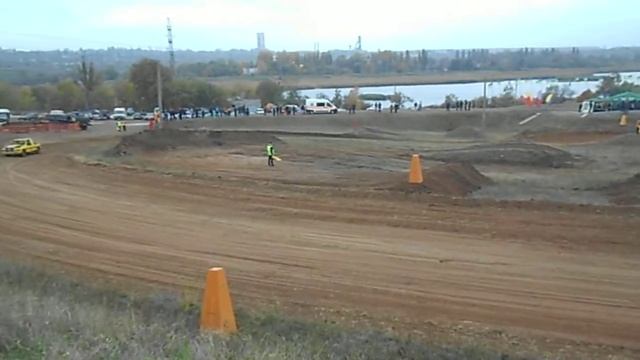 Гонки на выживание Кривой Рог 18.10.2014г. смотреть онлайн