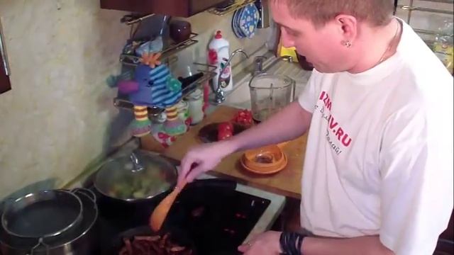 Готовим по Белановски. Мясо с овощами и восточным соусом. смотреть онлайн