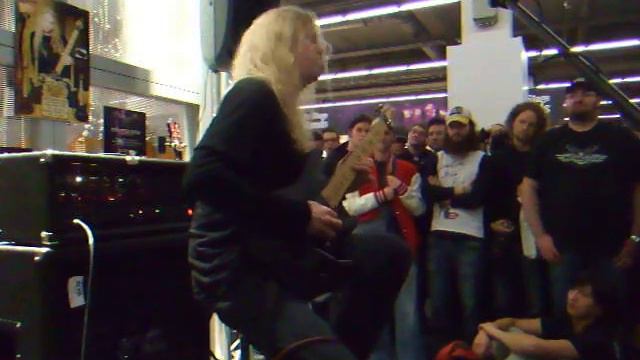Musik Messe 2010 Frankfurt Schecter Booth: Jeff Loomis live *Part 2* смотреть онлайн