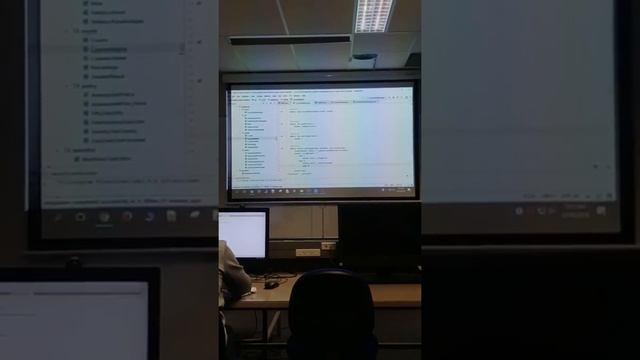 Java Model View and Adapter patterns смотреть онлайн