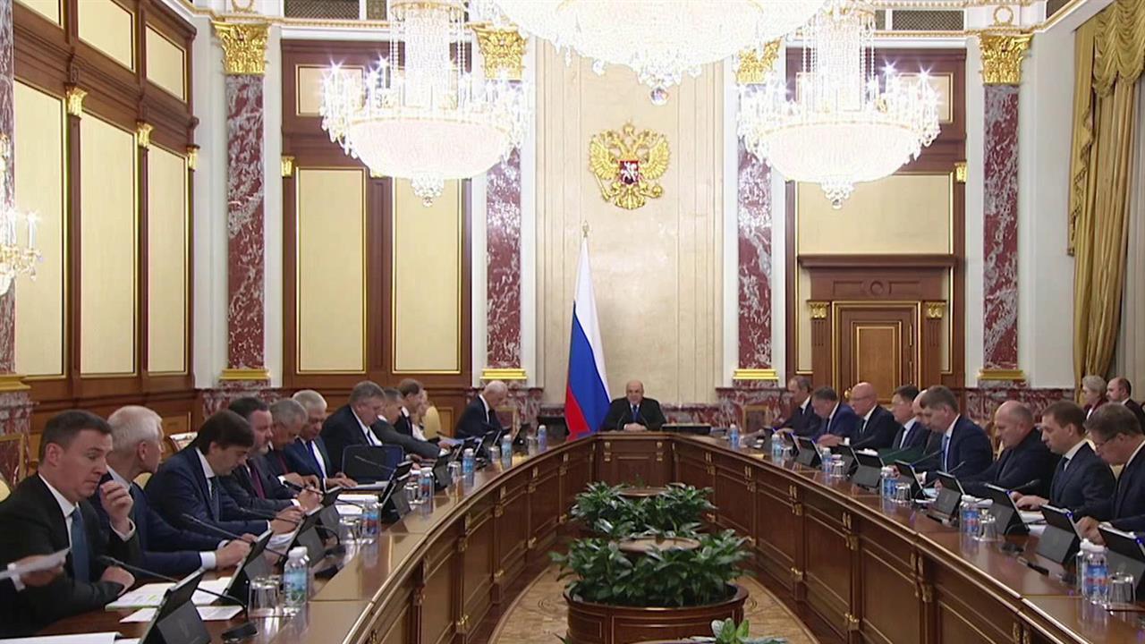 Проект бюджета России на ближайшие три года одобрен правительством